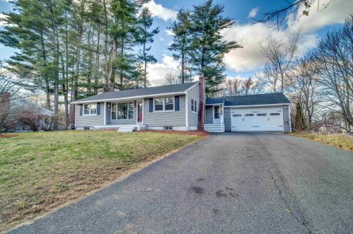 32 Damon Ave, Nashua NH  03064-1228 exterior