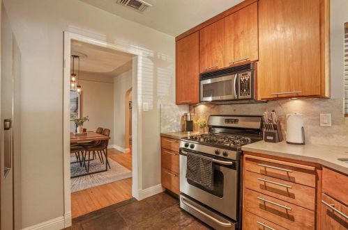 520 Falls Ave, Lodi CA  95240-1018 exterior