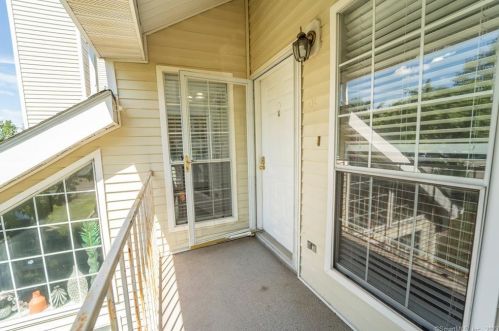 95 Carriage Crossing Ln, Middletown CT  06457-5830 exterior