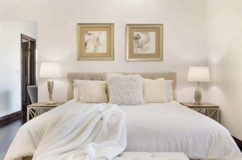 2340 Robinhood Pl, Orange CA  92867-1851 exterior