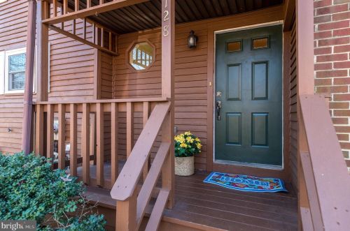 128 Magnolia Ct, Collegeville, PA 19426-2982