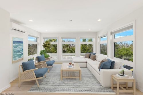 9393 Peaceful Dr, Sanibel FL  33957-4238 exterior