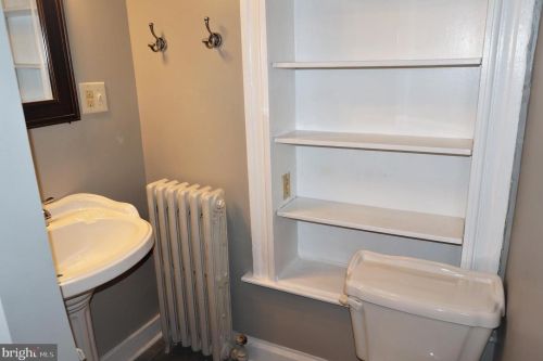 655 Baer Ave, Hanover PA  17331-2706 exterior