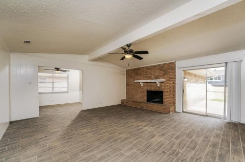 1809 El Paso St, Lewisville TX  75077-2713 exterior