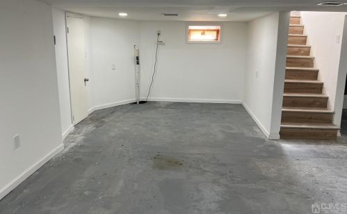 25 Livingston Ave, Avenel NJ  07001-1441 exterior