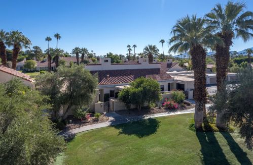 139 Desert Dr, Rancho Mirage CA  92270-4923 exterior