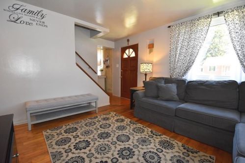 126 Knox St, Bridgeville PA  15017-3018 exterior