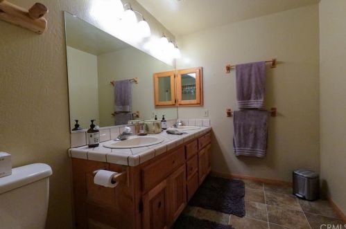 549 Fairway Blvd, Big Bear City CA  92314-8875 exterior