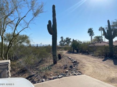 6420 Palo Cristi Rd, Scottsdale, AZ 85253-3744