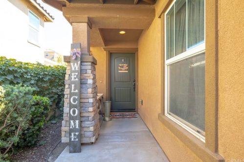 4167 Ladrillo St, Lake Elsinore CA  92530-2016 exterior