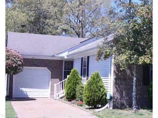 941 Chartwell Dr, Newport News VA  23608-7753 exterior