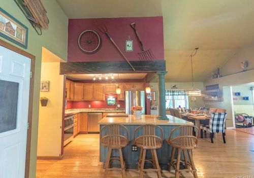 169 Lime Ridge Rd, Poughquag NY  12570-5449 exterior