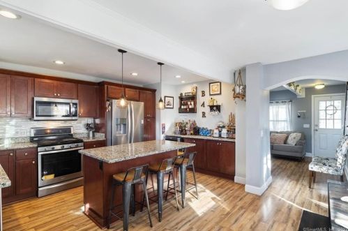 3 Griswold Ct, United States Coast Guard Ac CT  06320-5209 exterior