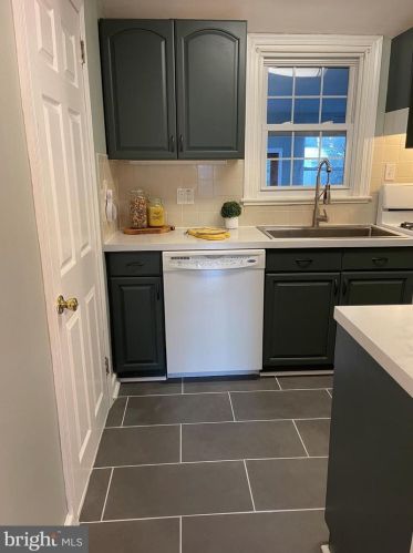 115 Arlington Ave, Camden NJ  08107-1901 exterior