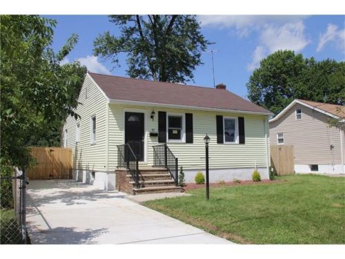 57 Commercial Ave, Avenel, NJ 07001-1703