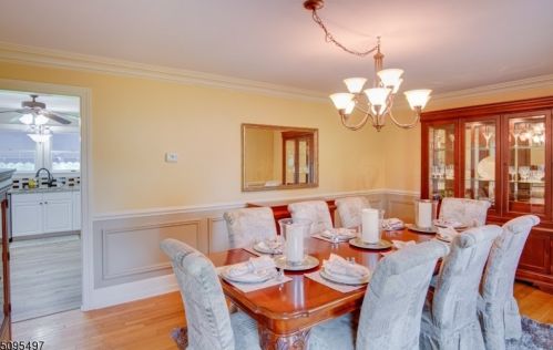 25 Martingale Dr, Wantage NJ  07461-2857 exterior