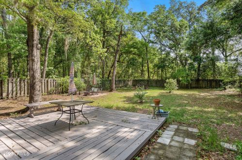 20 Calico Ct, Beaufort SC  29906-8900 exterior