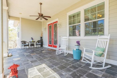 216 Spg Blvd, Tarpon Springs FL 34689-3554 exterior