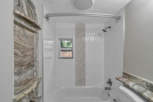 5461 43rd Ter, Saint Petersburg FL  33714-3624 exterior