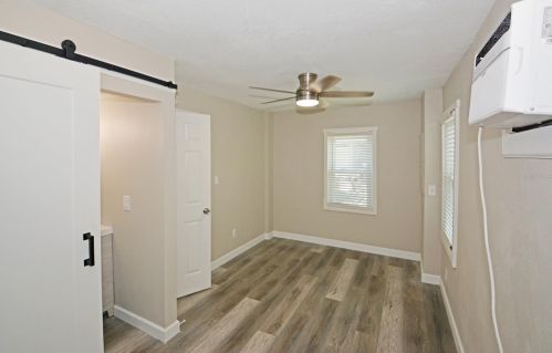 2439 8th Ave, Saint Petersburg FL  33712-2003 exterior