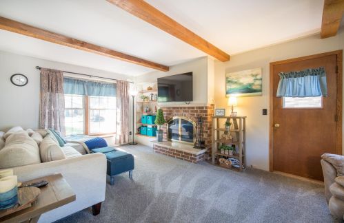 4363 34th St, Milwaukee, WI 53221-1805