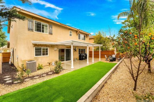 42064 Pine Needle St, Temecula CA  92591-7915 exterior