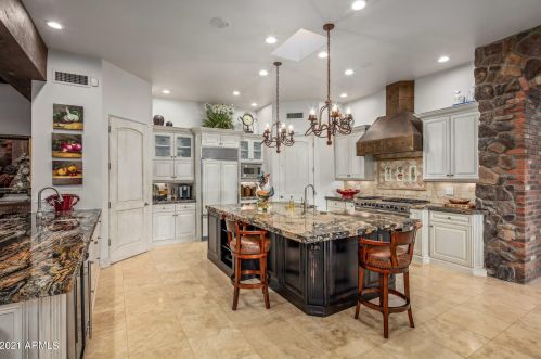 5909 Solcito Ln, Scottsdale AZ 85250-5514 exterior