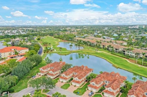 3584 Windjammer Cir, Naples, FL 34112-4268
