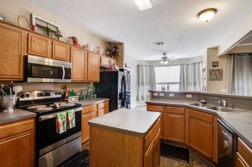 104 Rolling Mdw, St Paul TX 75098-5159 exterior