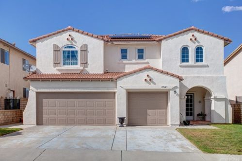 27623 Muir Grove Way, Santa Clarita, CA 91384-4110