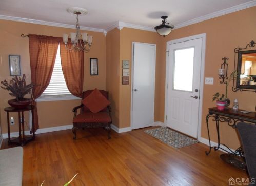 100 Atlantic St, South Plainfield, NJ 07080-1620