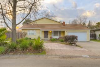 3207 Kentfield Dr, Sacramento, CA 95821-6301
