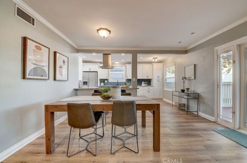 820 Stevely Ave, Long Beach CA 90815-3557 exterior