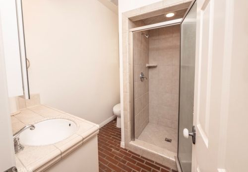 1520 Bonita Vista Dr, San Bernardino CA  92404-2104 exterior