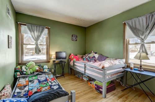 2729 94, Milwaukee WI 53222-4507 exterior