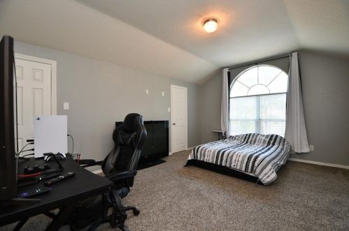 8514 Sports Haven Dr, Humble TX  77346-6000 exterior