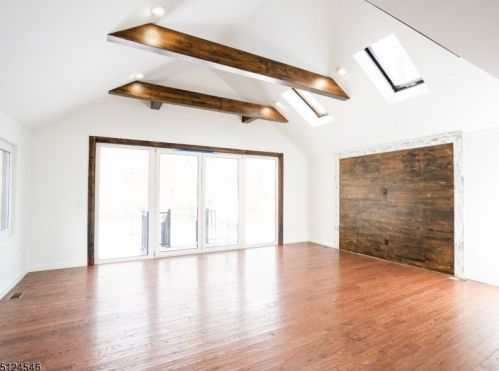 60 Dartford Rd, Greystone Park NJ  07950-3014 exterior