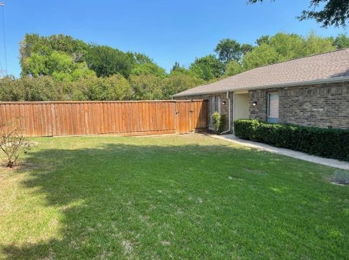3310 Foxboro Dr, Richardson TX  75082-3082 exterior