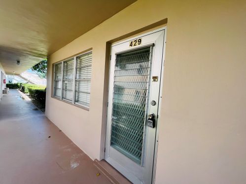 429 Windsor, West Palm Beach, FL 33417-2473
