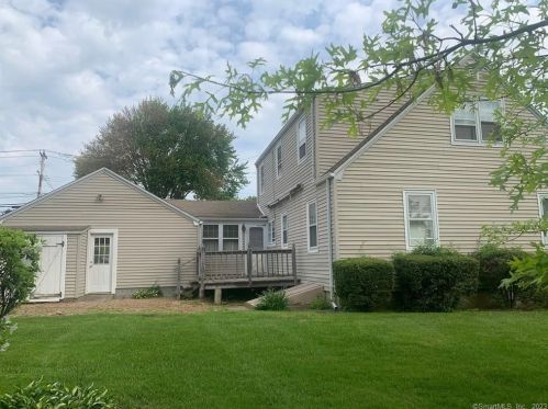 4 Woolsley Ave, Bridgeport, CT 06611-4422