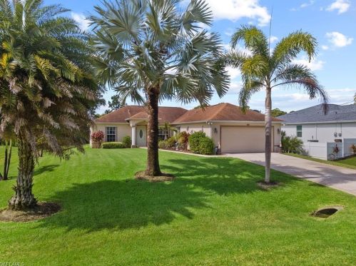 5319 Billings St, Lehigh Acres, FL 33971-6573