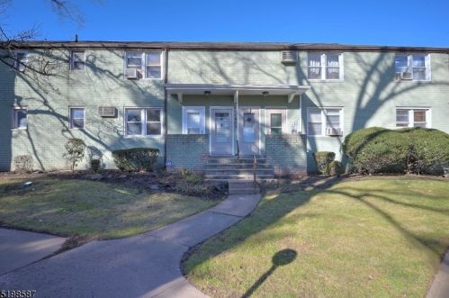1603 Wood Ave, Roselle, NJ 07203-3026