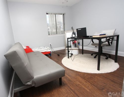 42 Front Ct, Old Bridge NJ  08857-1943 exterior