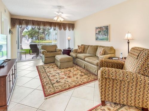 149 Wading Bird Cir, Naples, FL 34110-9220