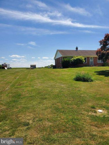 917 Clydesdale Dr, Bear, DE 19701-2228
