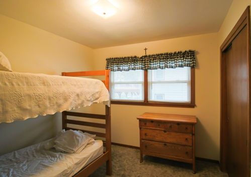 1005 14th St, Willmar MN  56201-2928 exterior