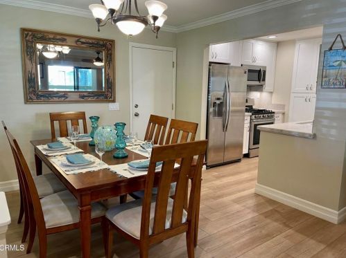 2043 Majorca Dr, Oxnard CA exterior