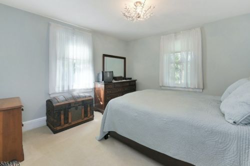 27 Liberty St, Ridgewood NJ 07450-4555 exterior