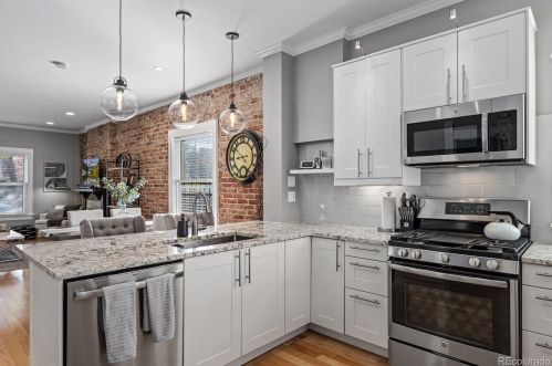 435 Cherokee St, Denver CO 80223-2114 exterior