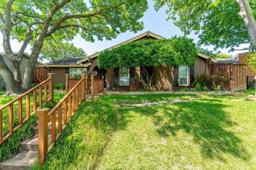1813 Blossom Trl, Plano, TX 75074-4106